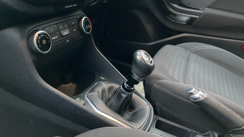 Ford Fiesta 1.0 EcoBoost Hybrid mHEV 125 Titanium 5dr Petrol Hatchback